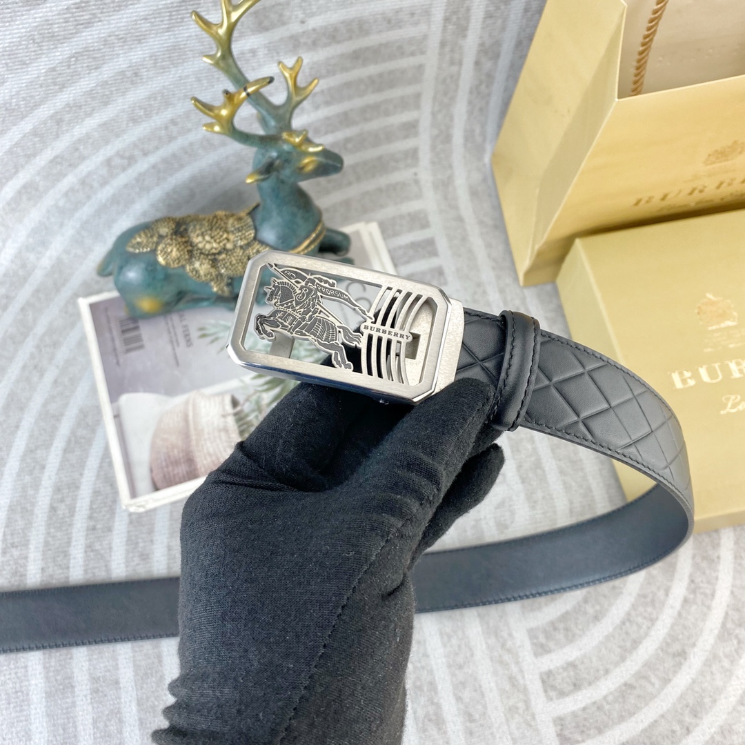 Burberry belt