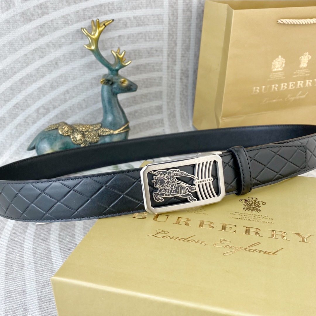 Burberry belt