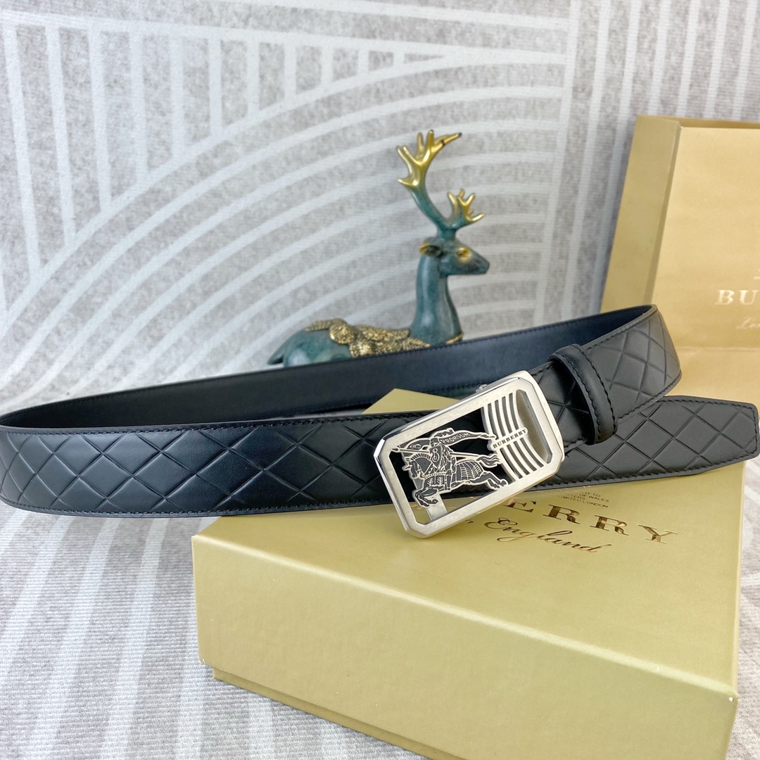 Burberry belt