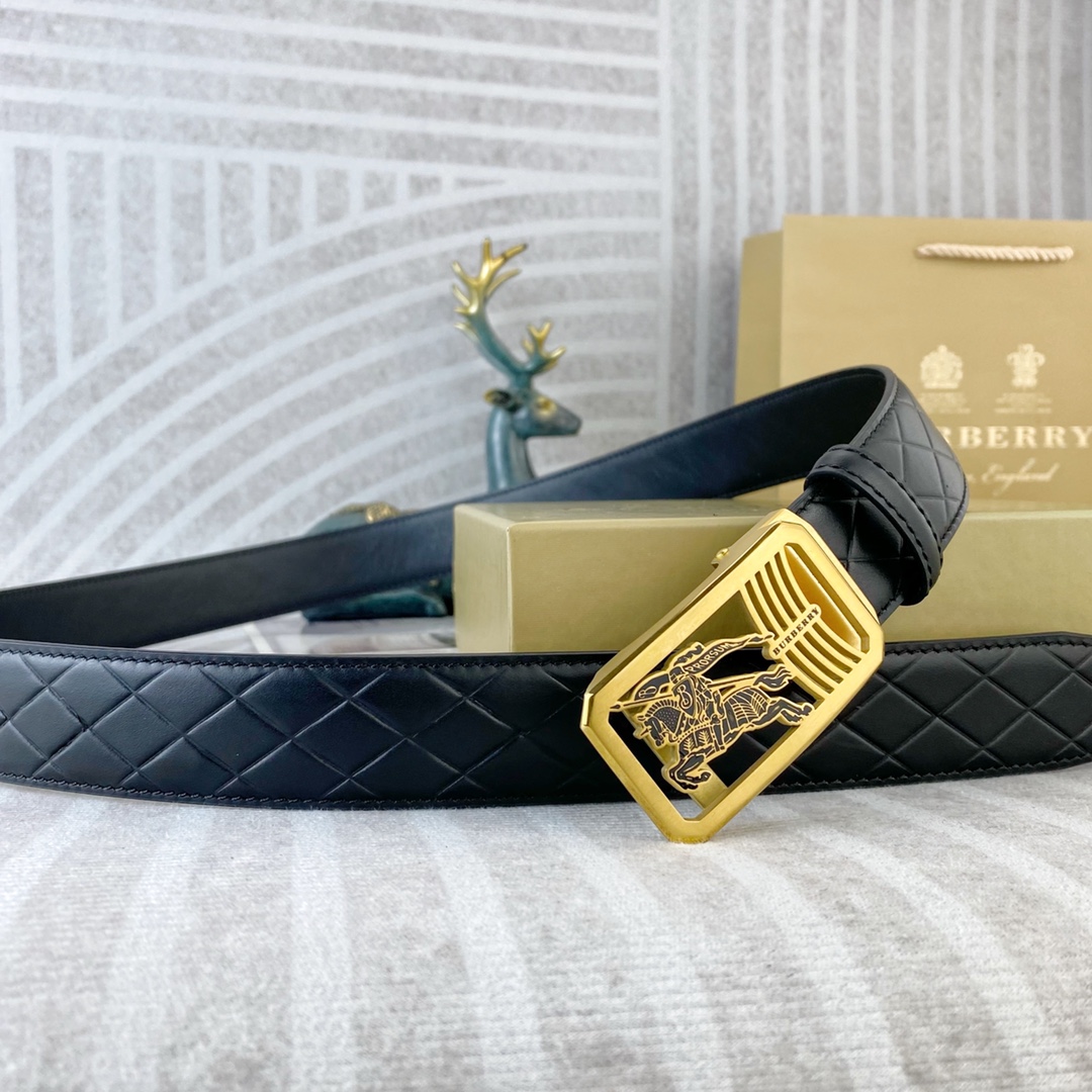 Burberry belt