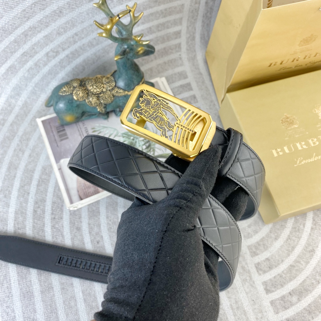 Burberry belt