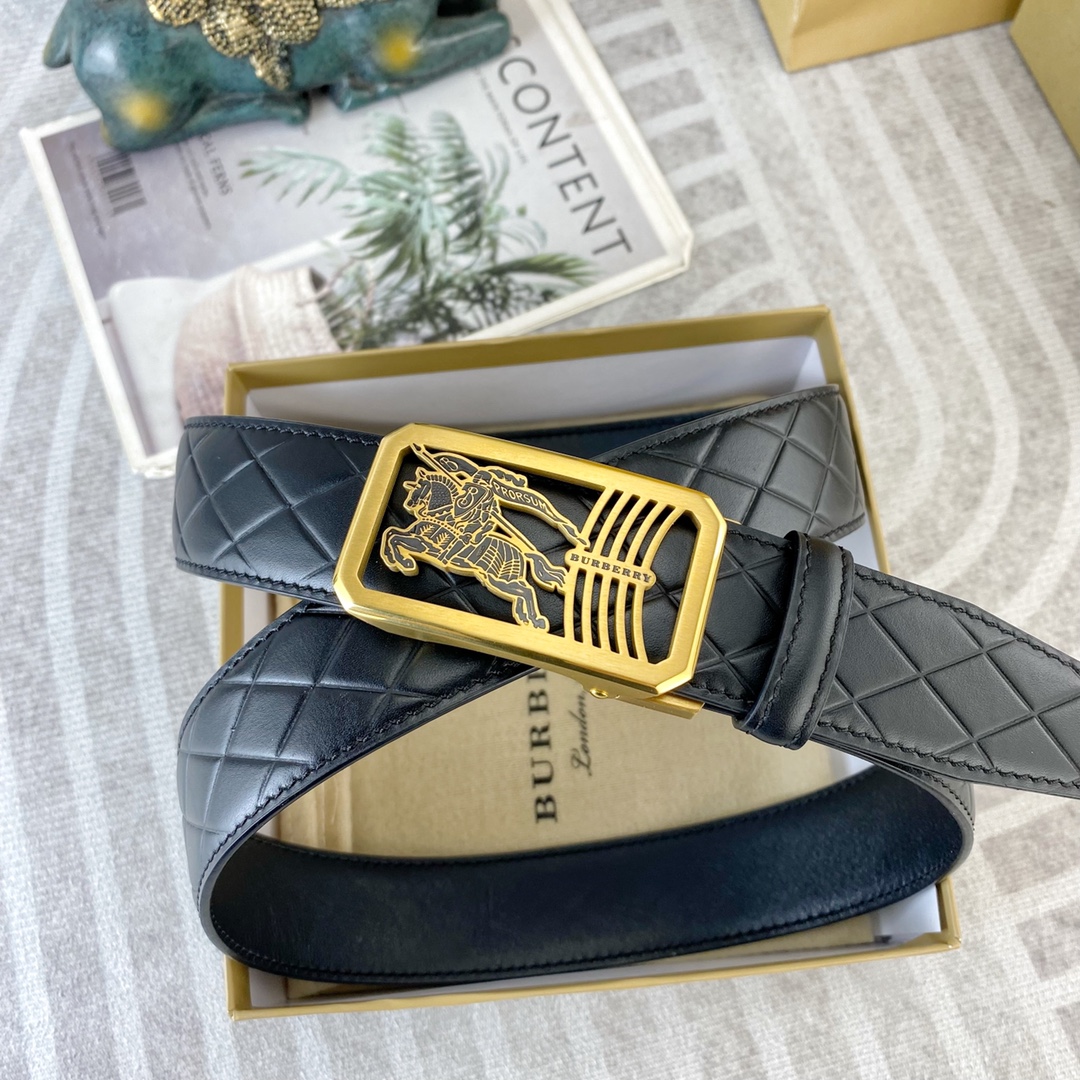 Burberry belt
