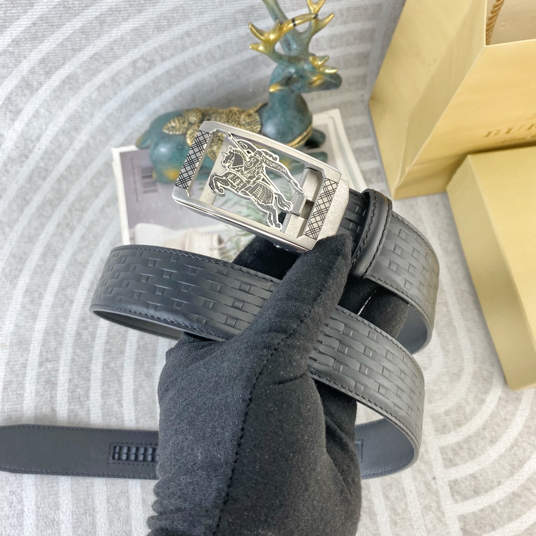 Burberry belt