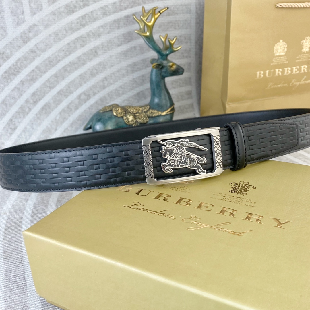 Burberry belt
