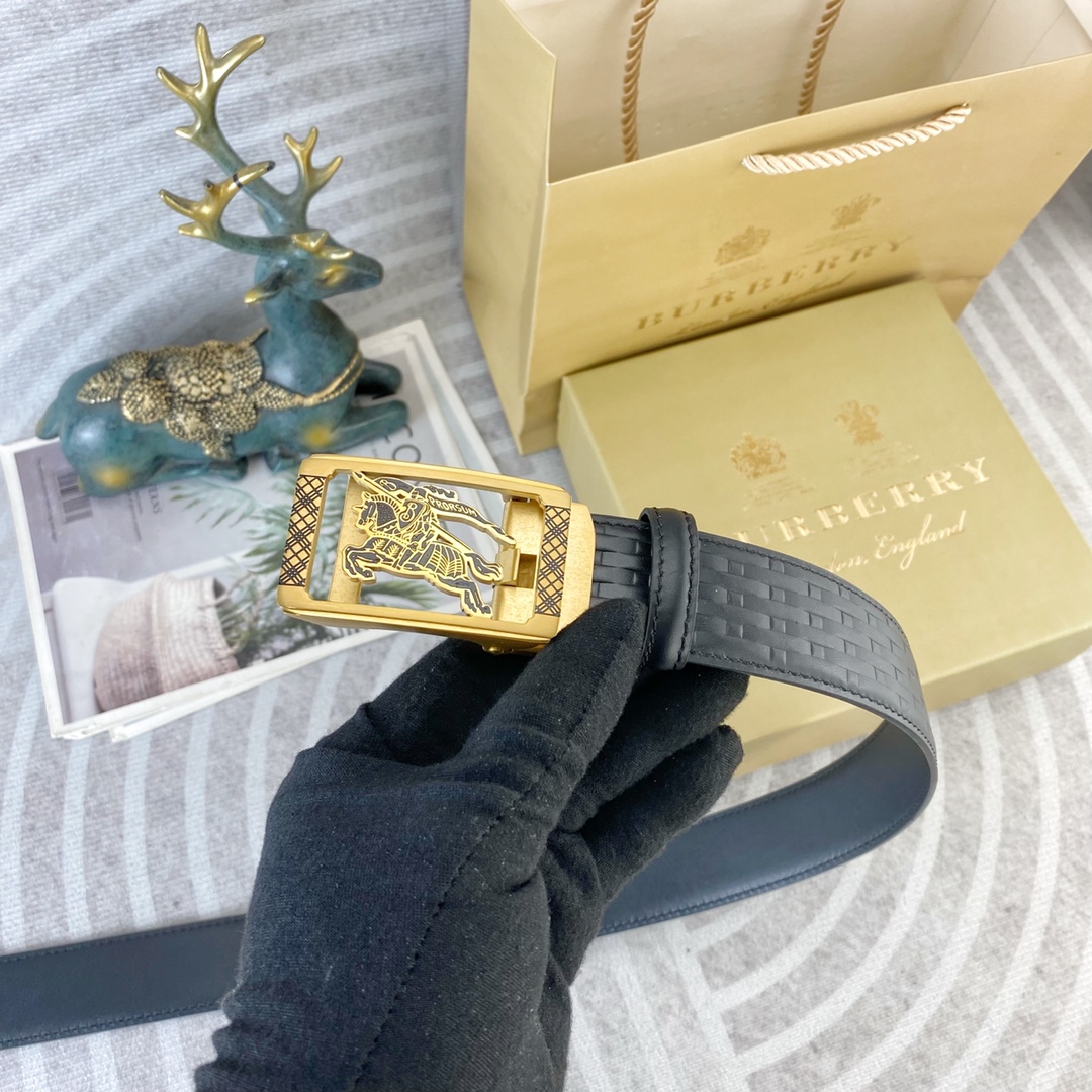 Burberry belt