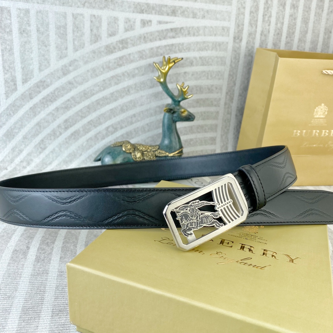 Burberry belt