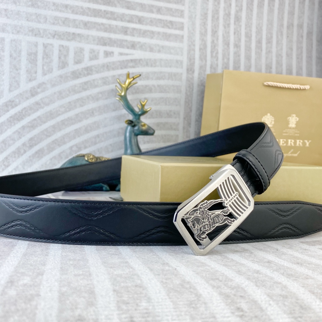 Burberry belt