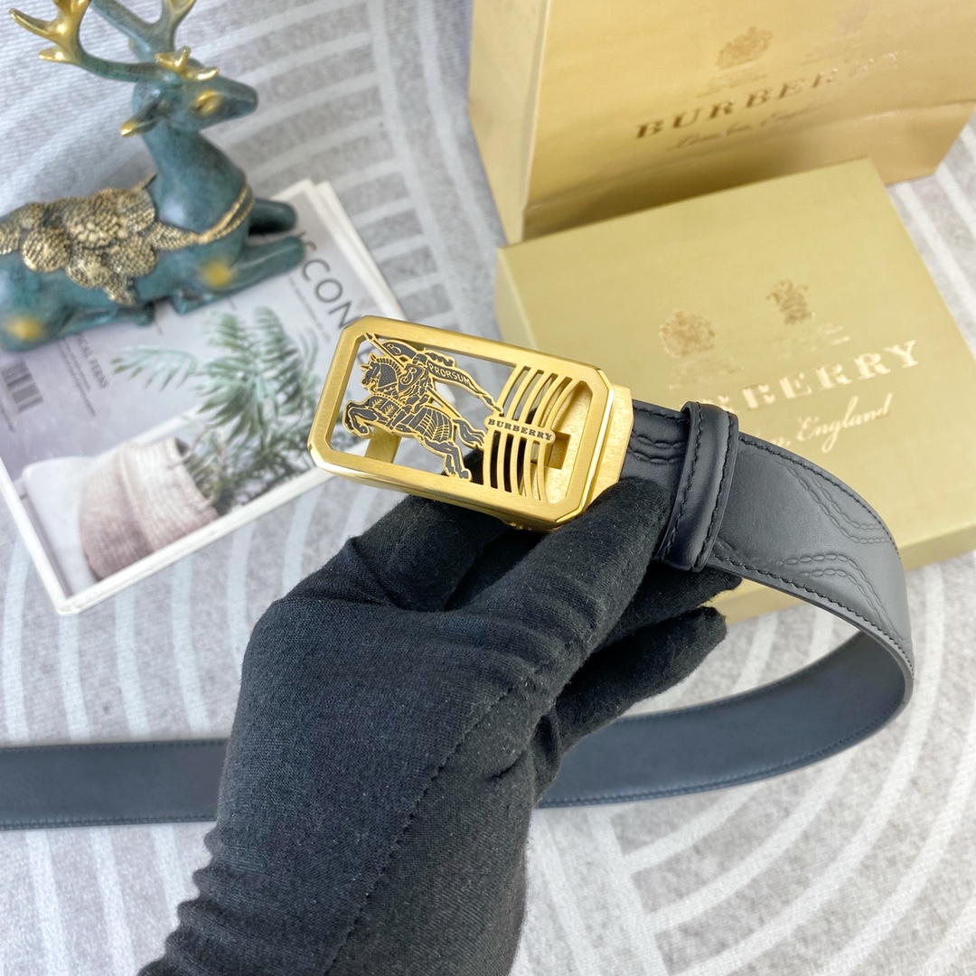 Burberry belt