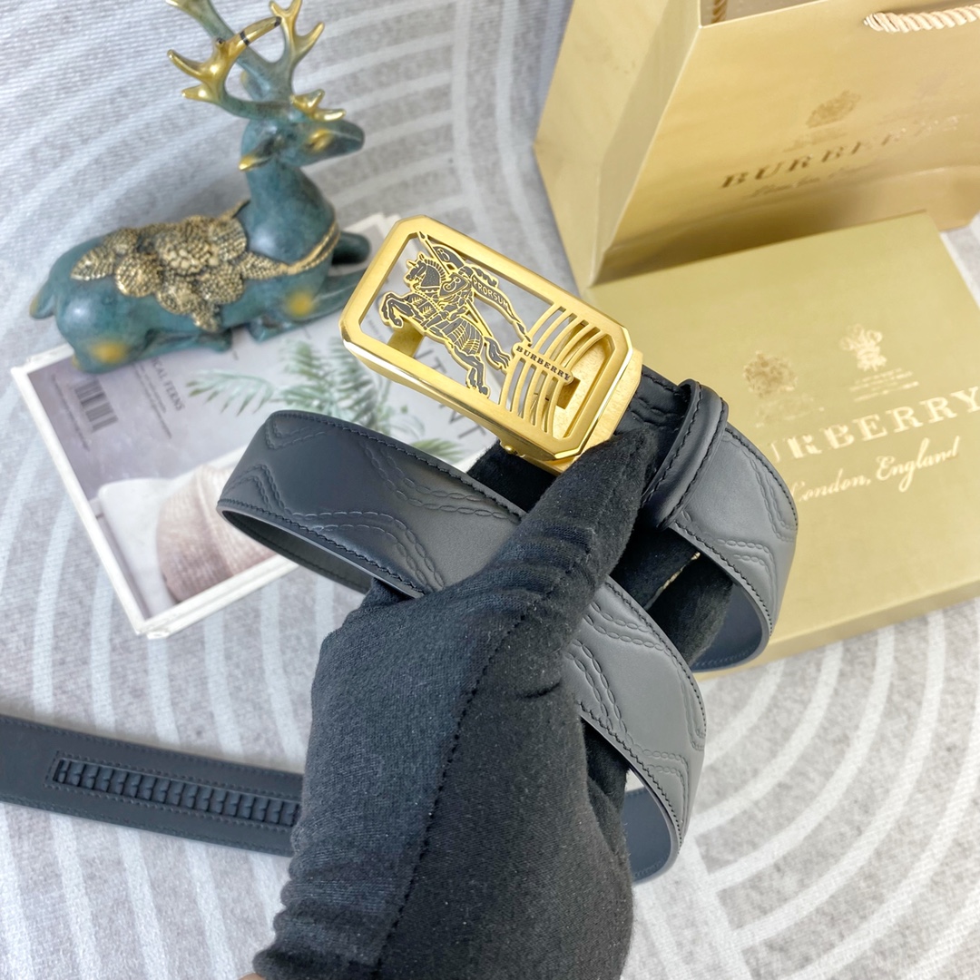 Burberry belt
