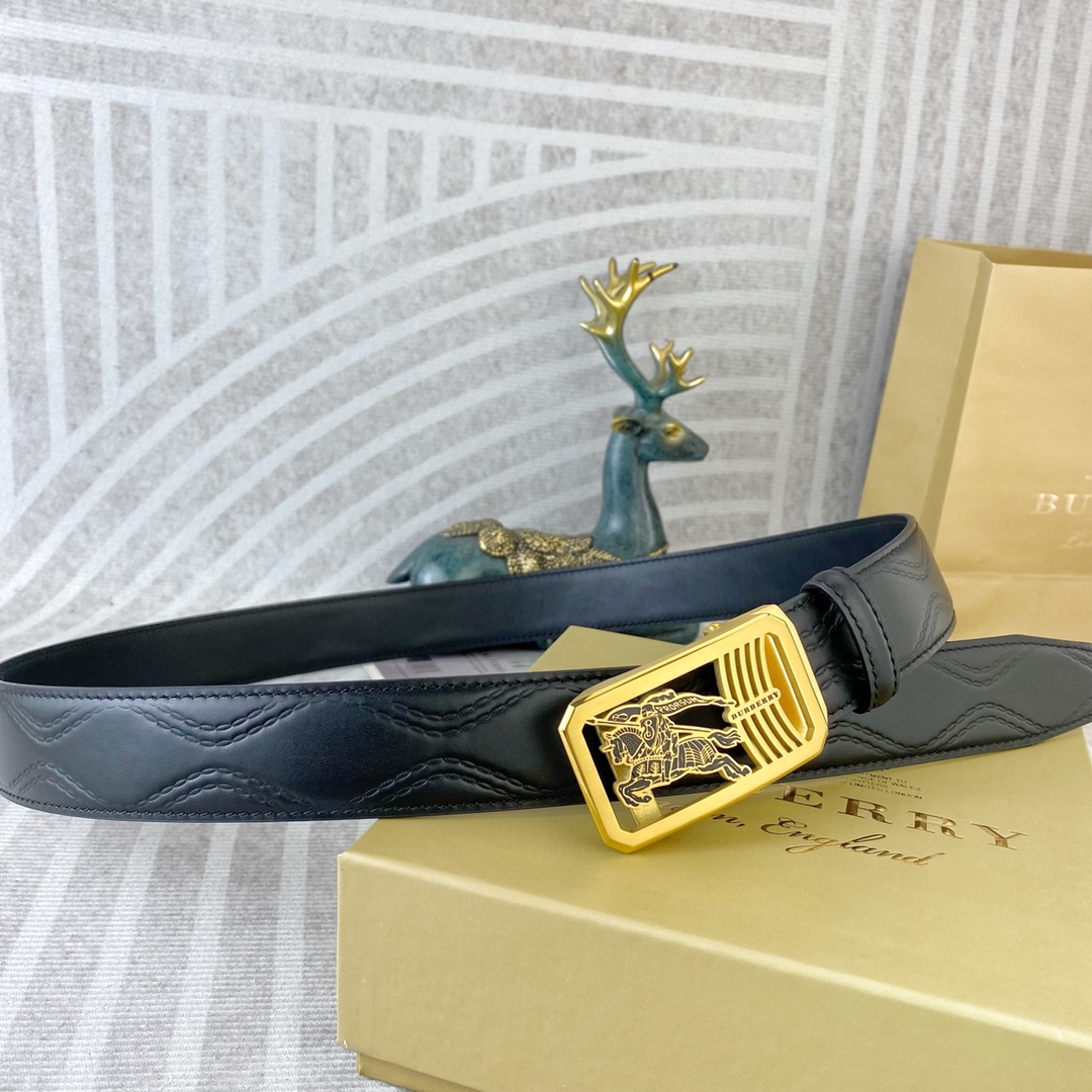 Burberry belt