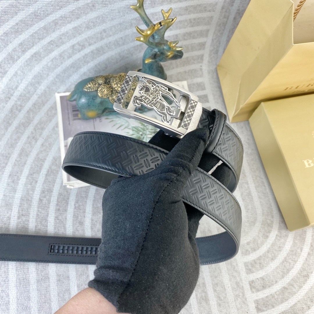 Burberry belt