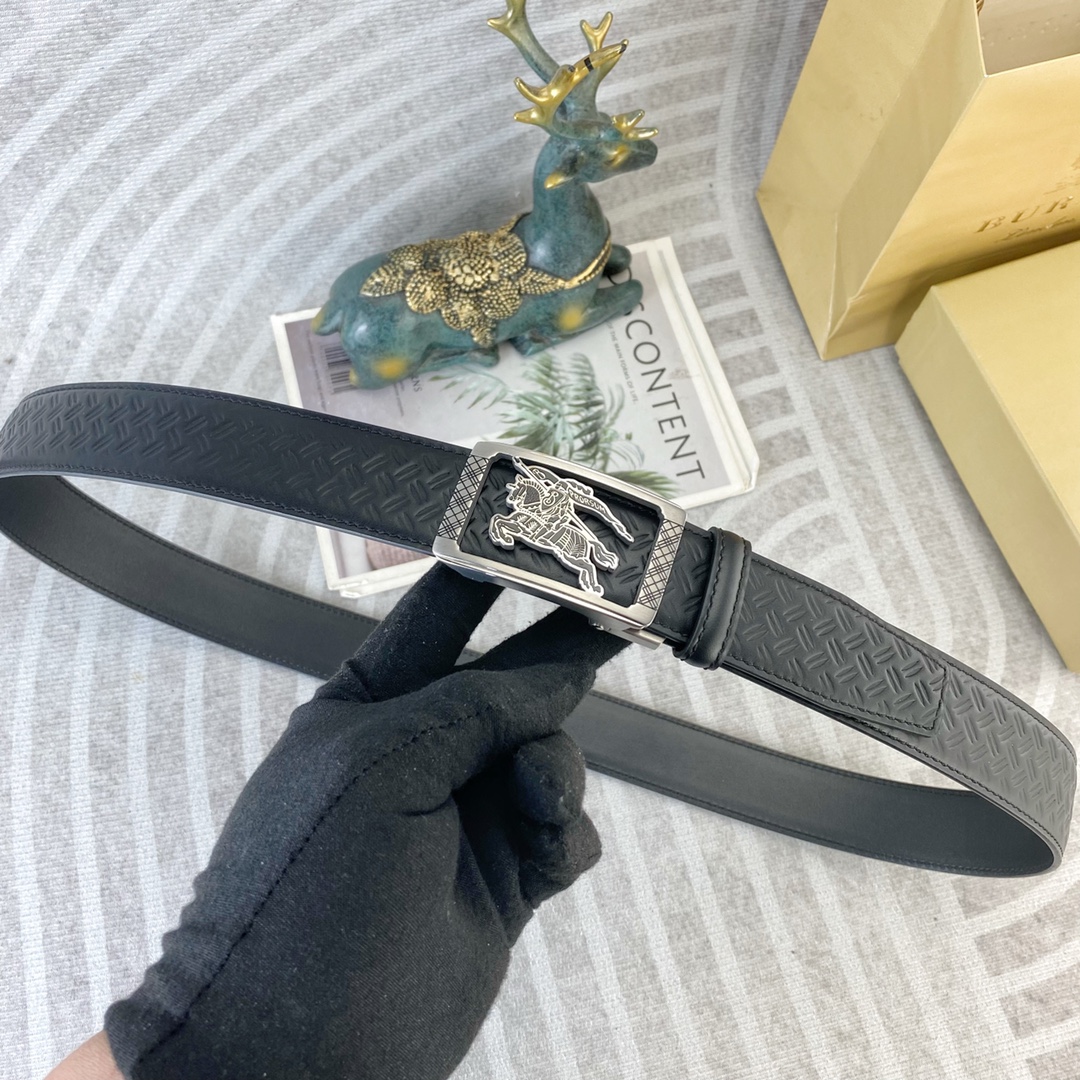 Burberry belt