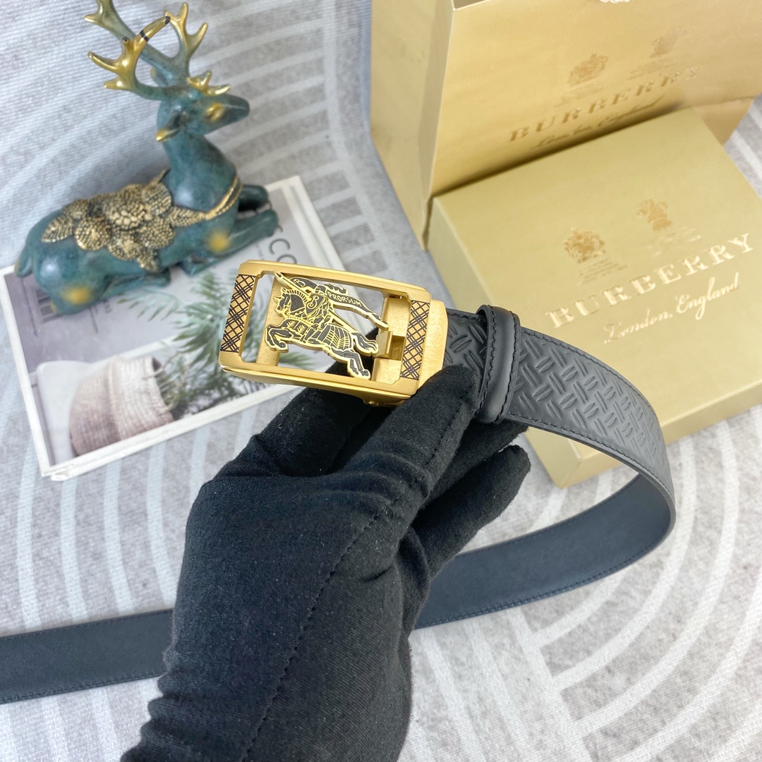 Burberry belt