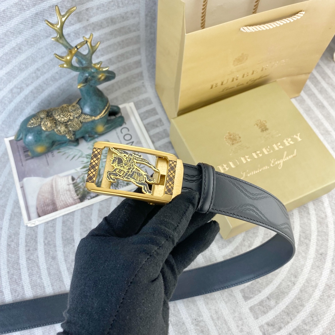 Burberry belt