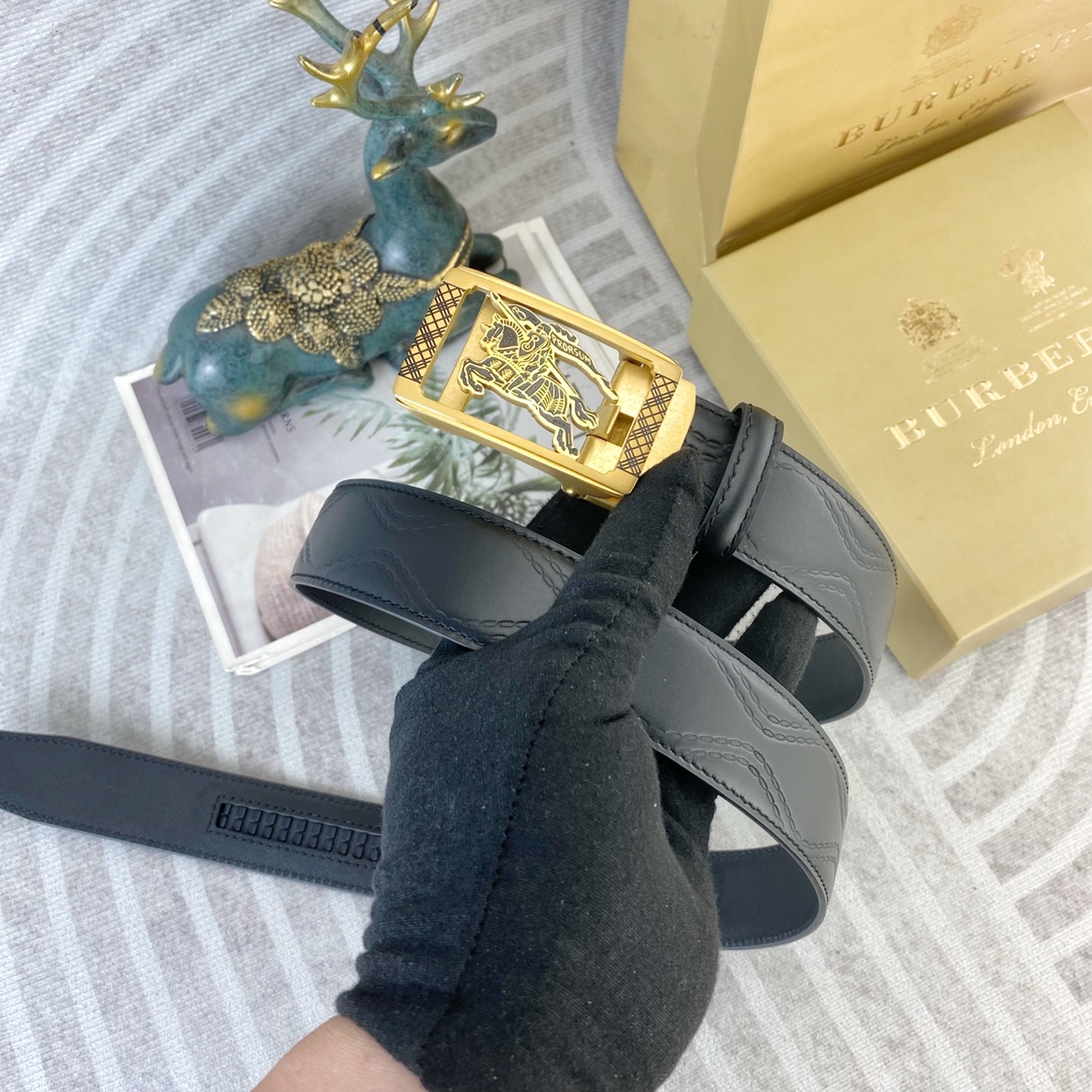 Burberry belt