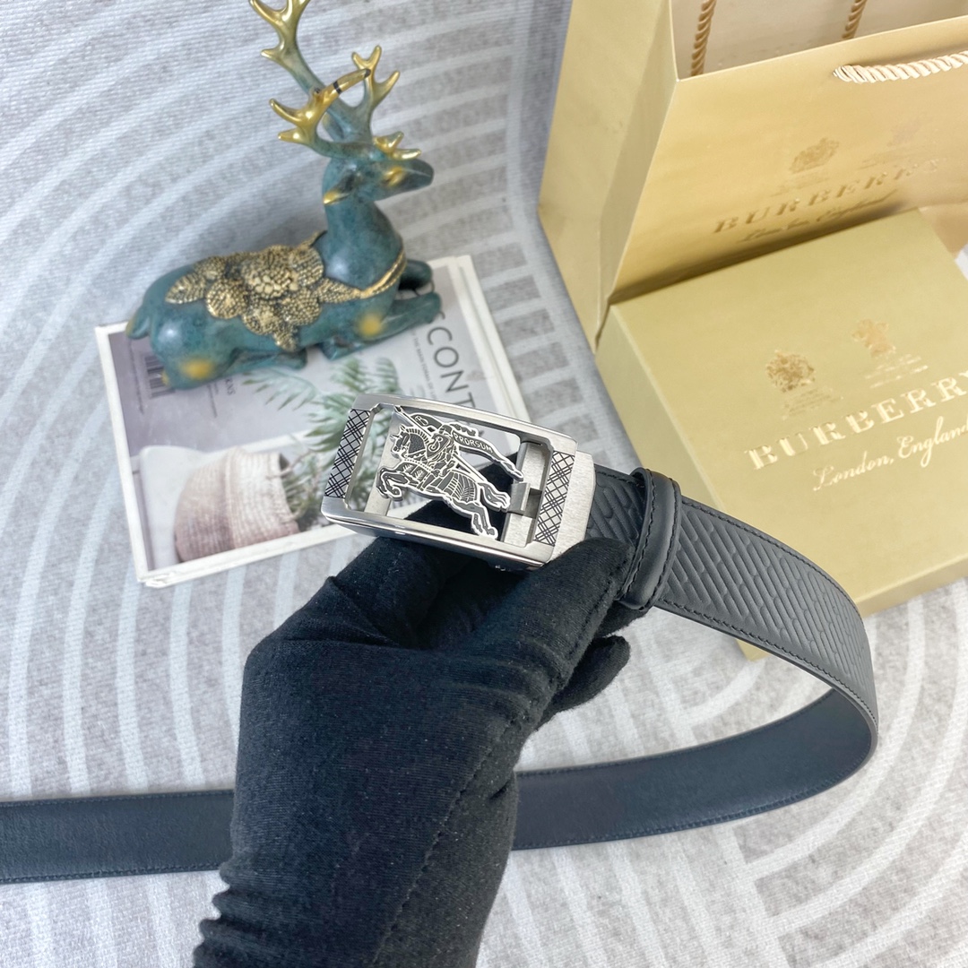 Burberry belt