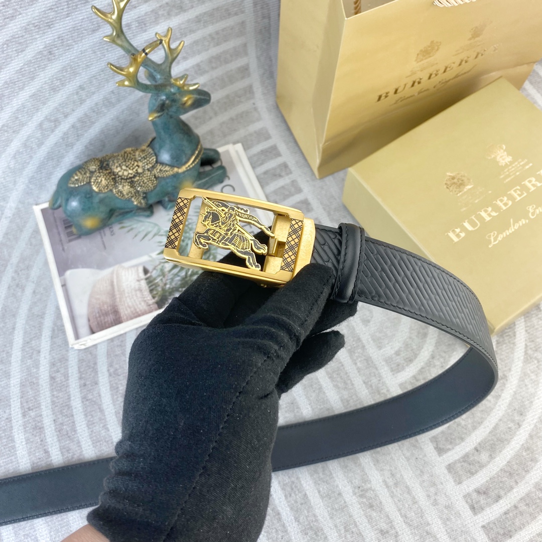 Burberry belt