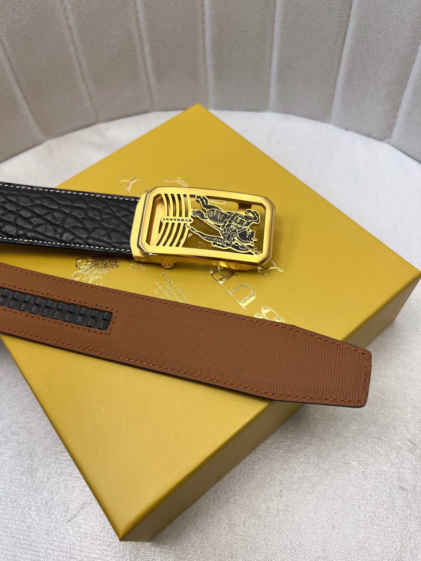 Burberry belt