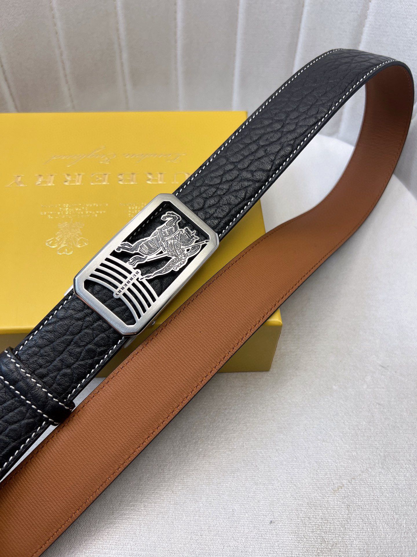 Burberry belt
