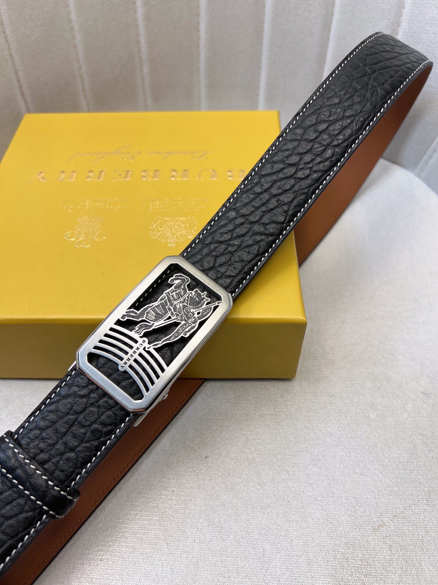 Burberry belt
