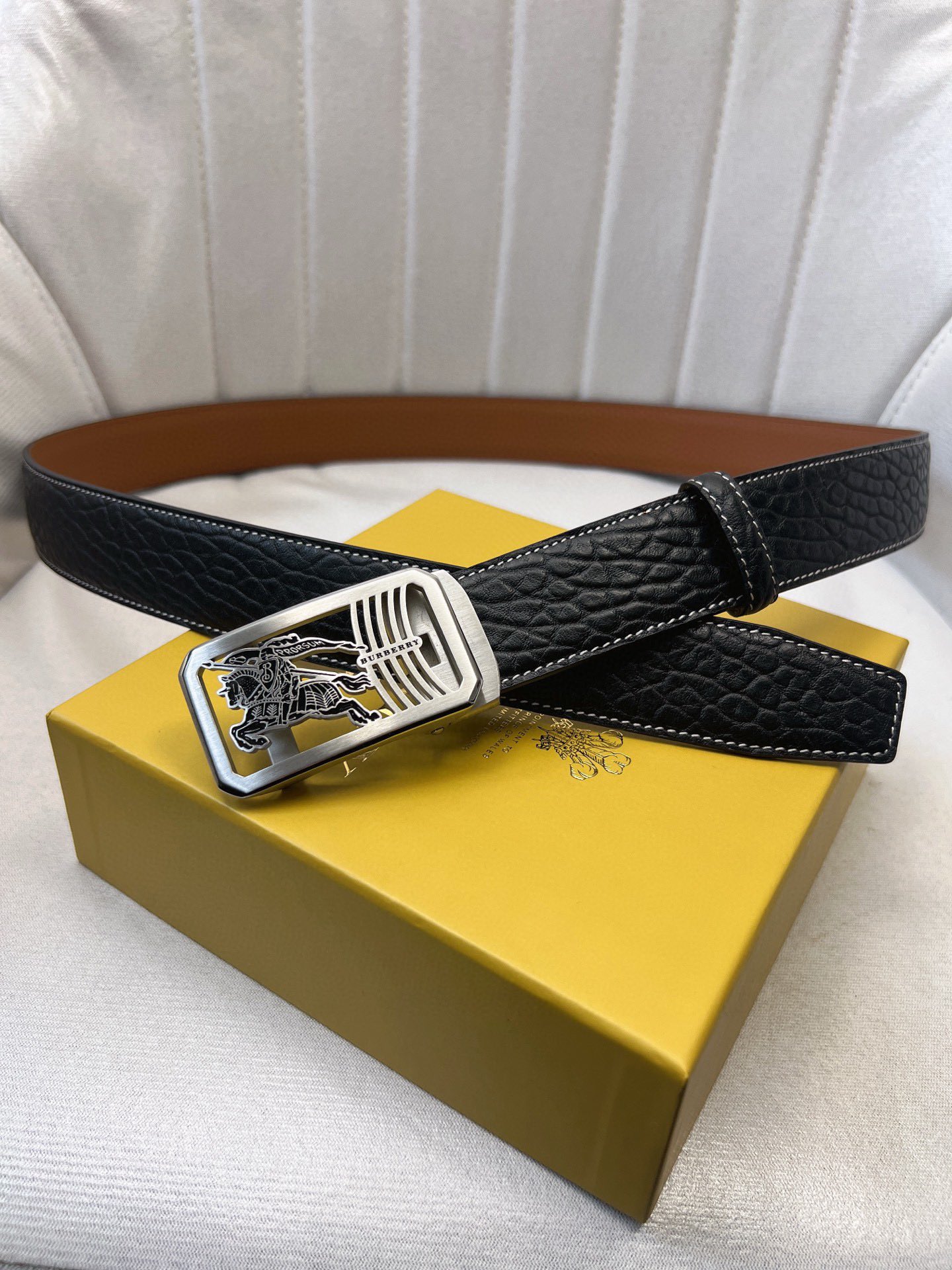 Burberry belt