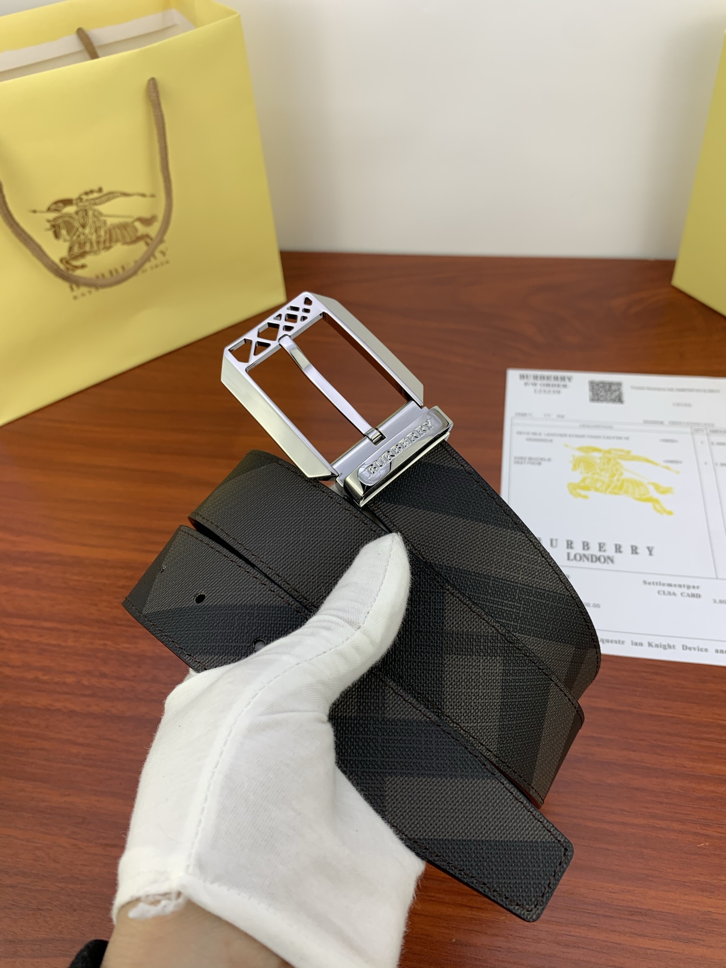Burberry belt