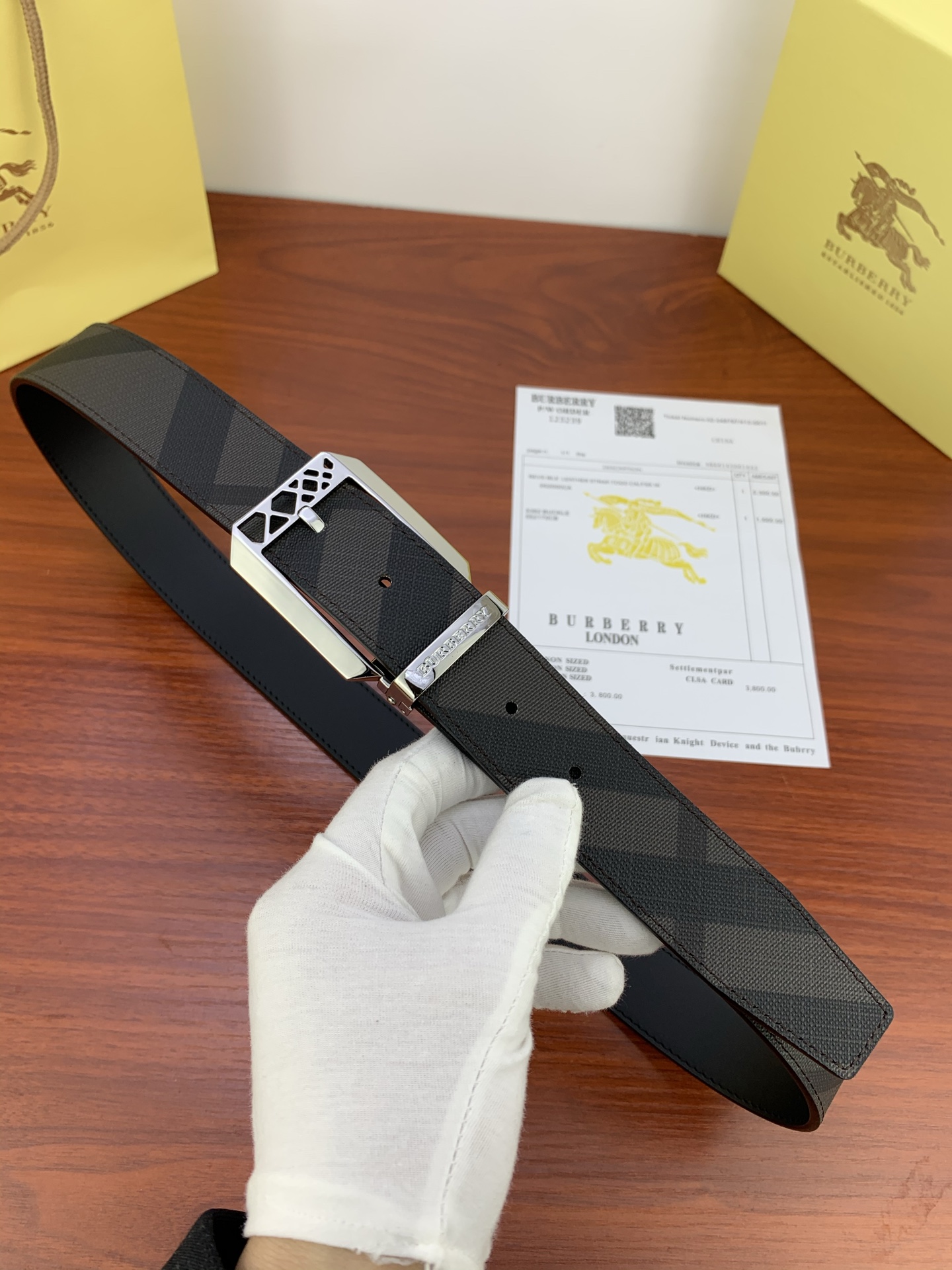 Burberry belt