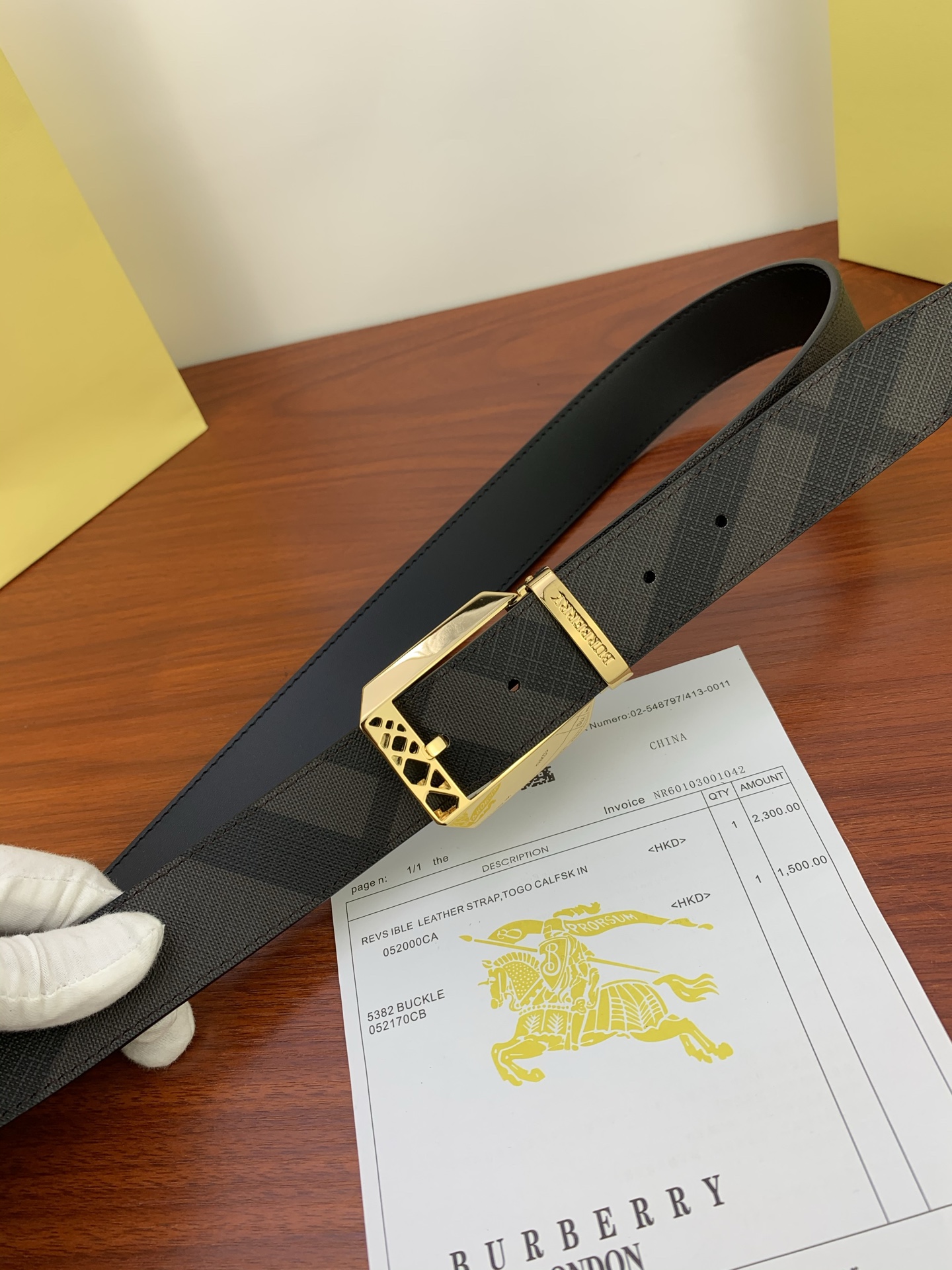 Burberry belt