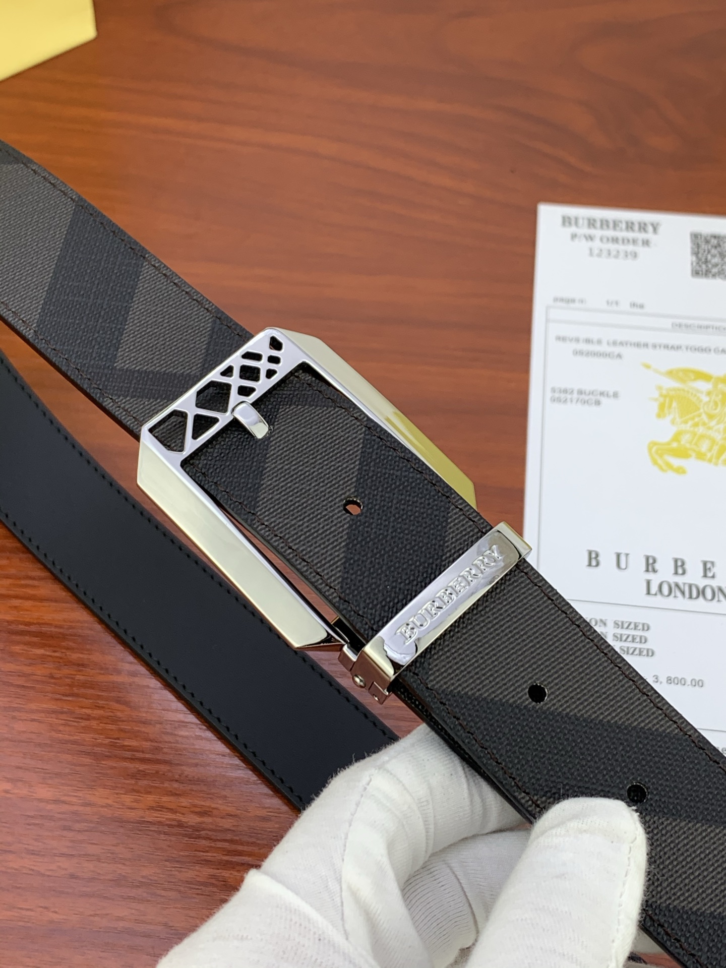 Burberry belt