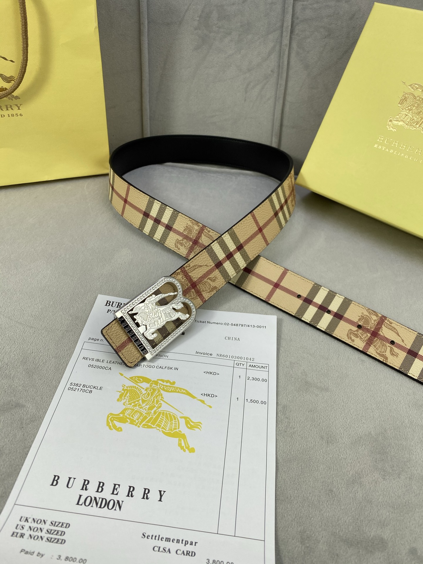 Burberry belt