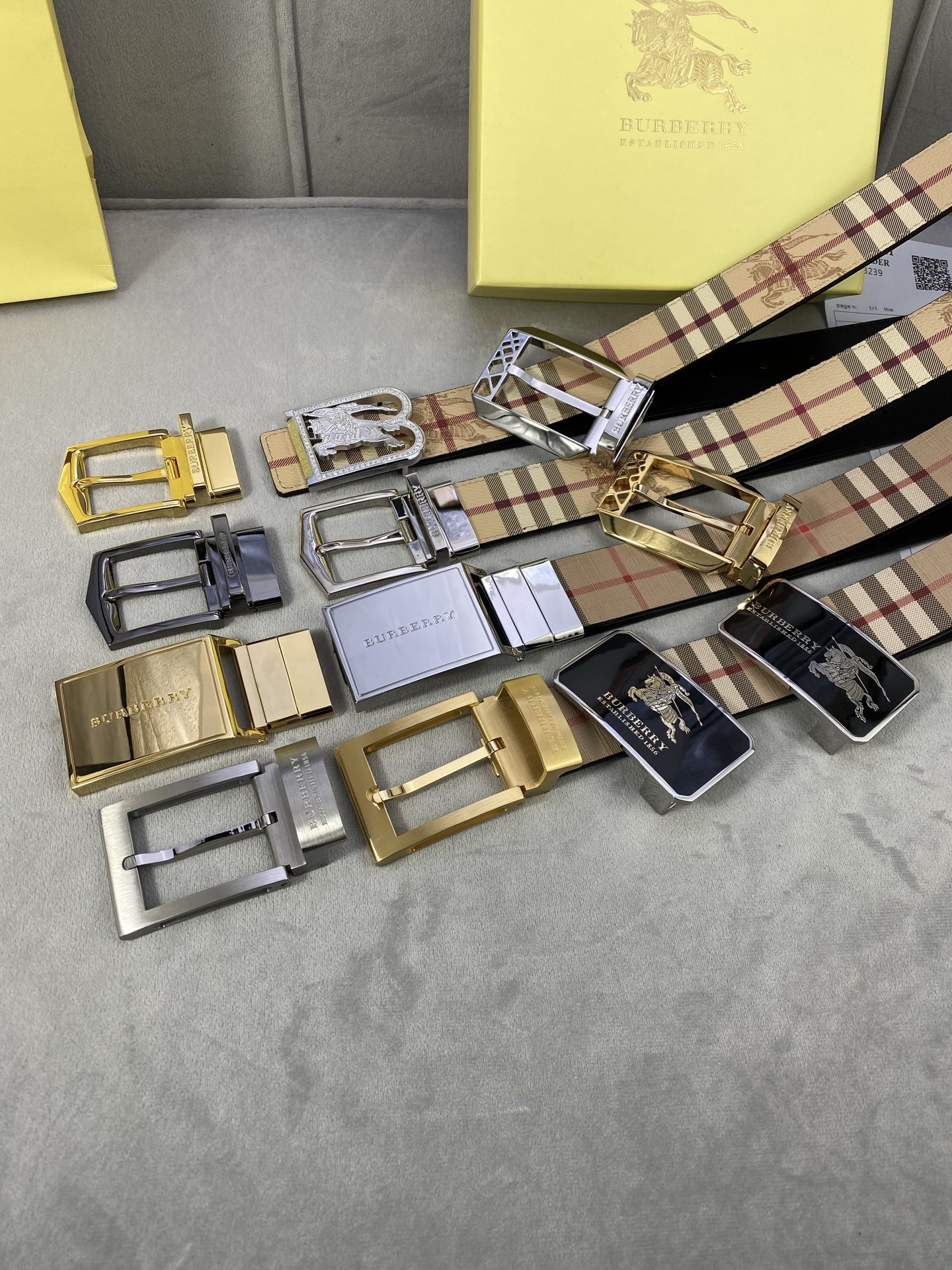 Burberry belt