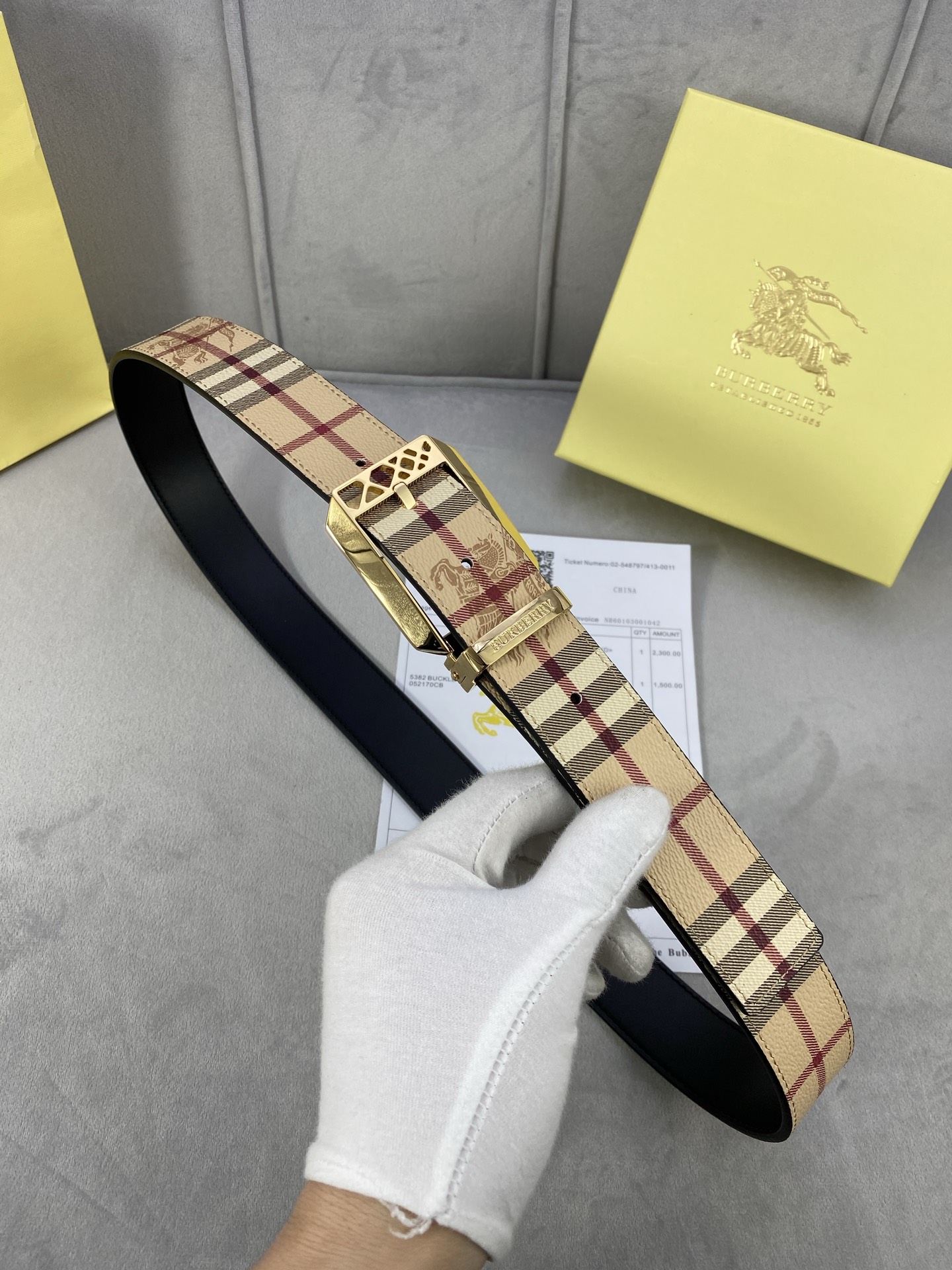 Burberry belt