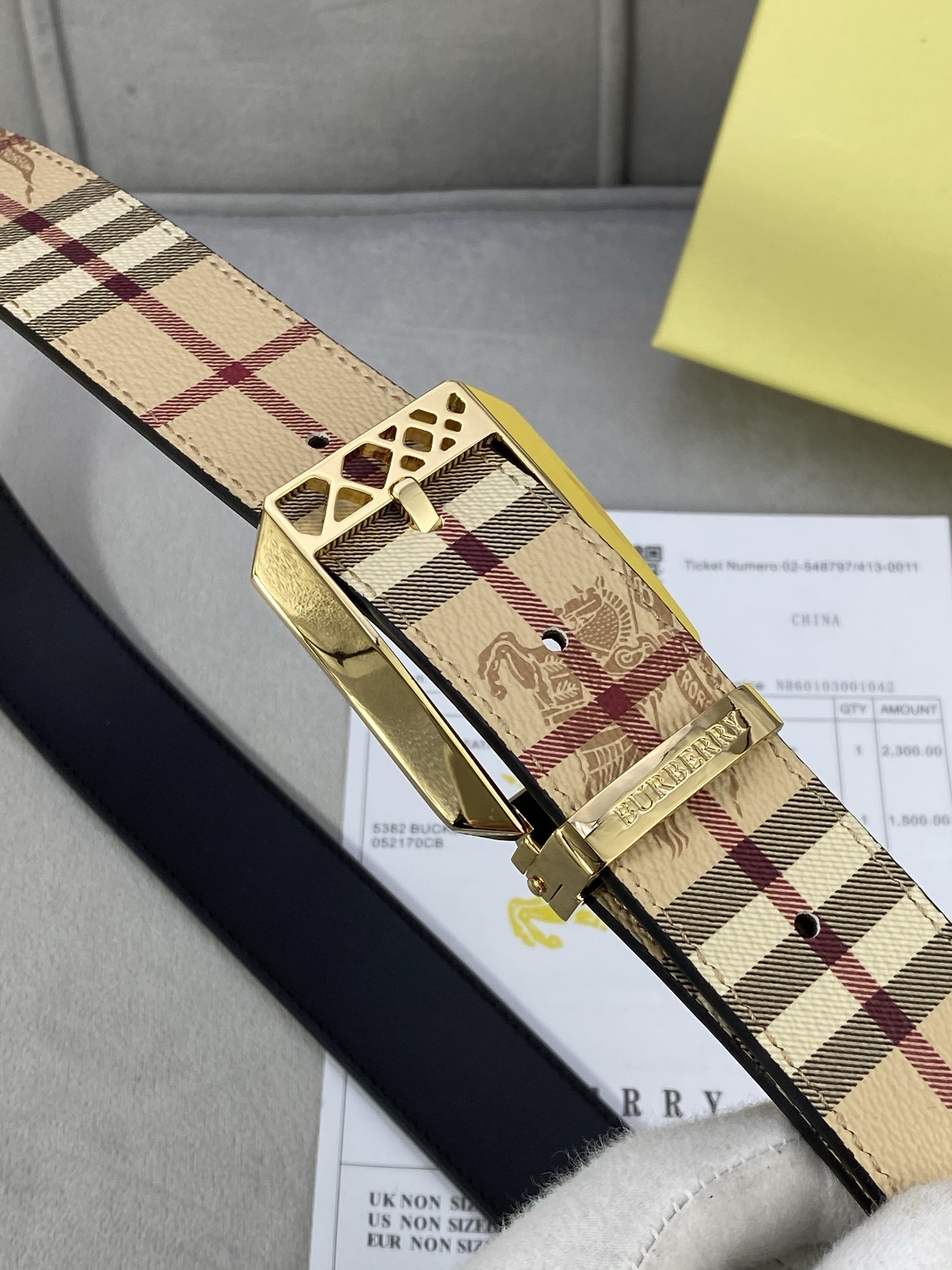 Burberry belt