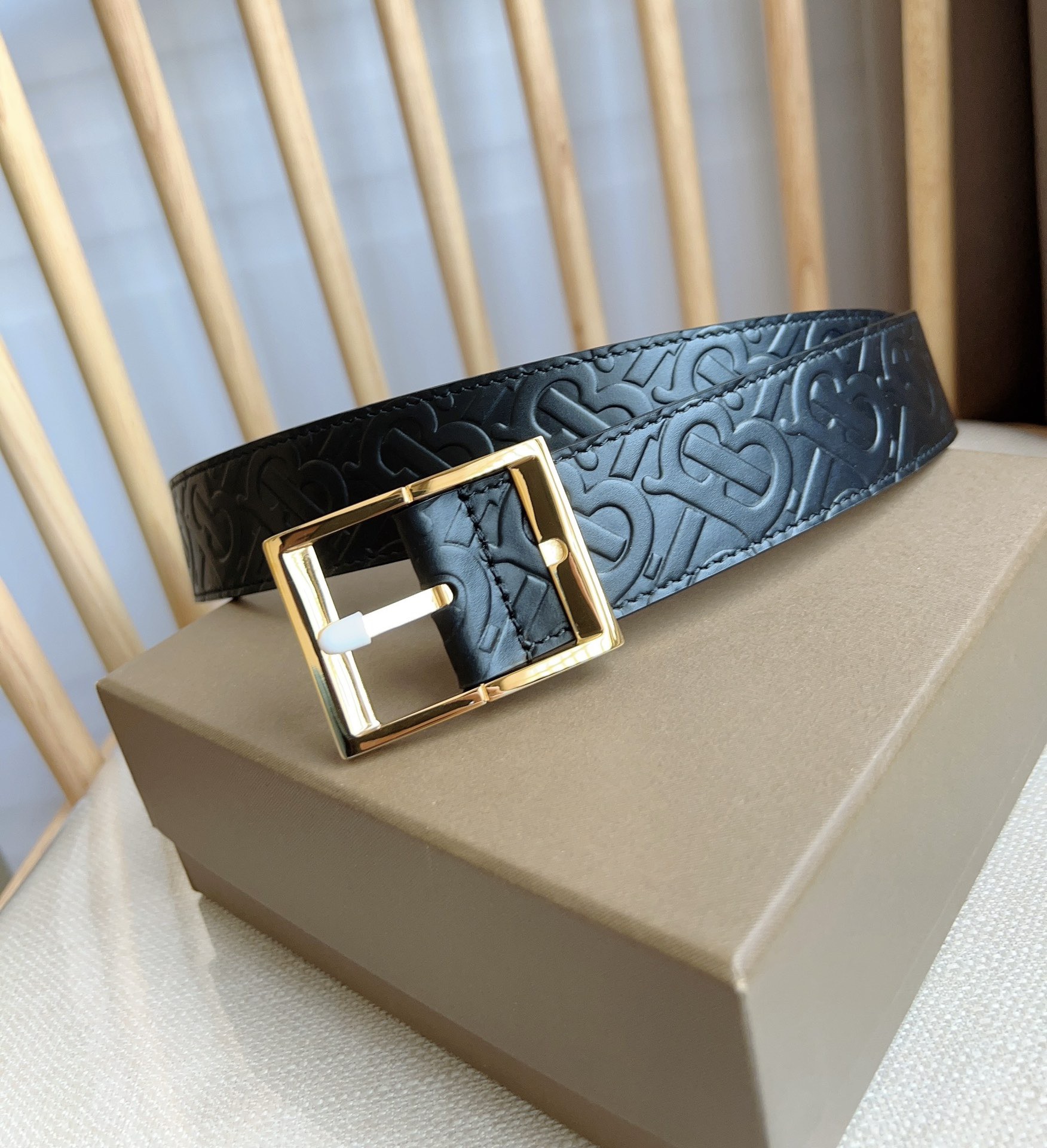 Burberry belt