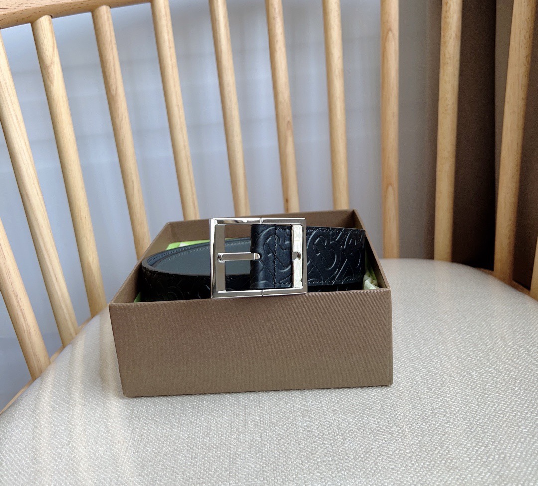 Burberry belt