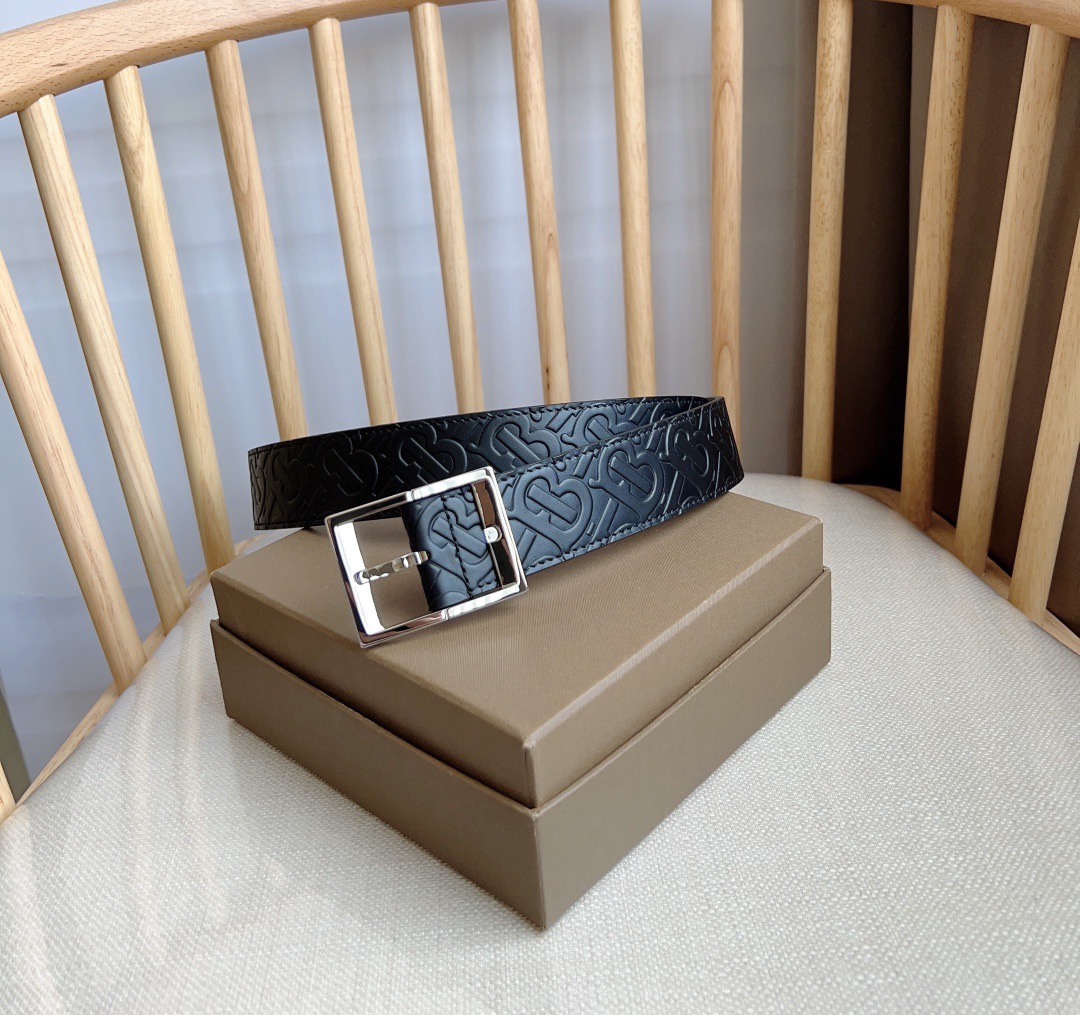 Burberry belt