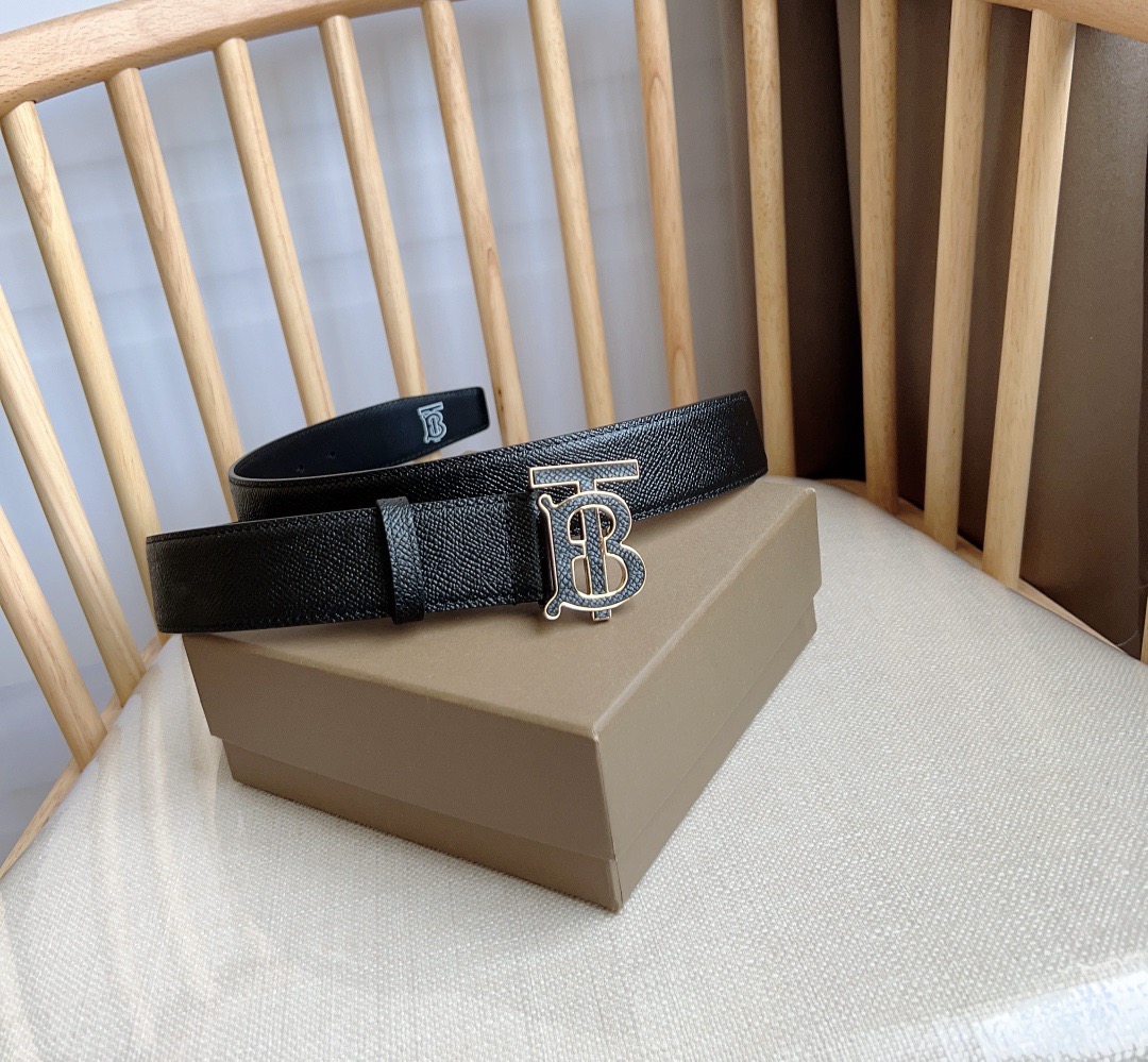 Burberry belt