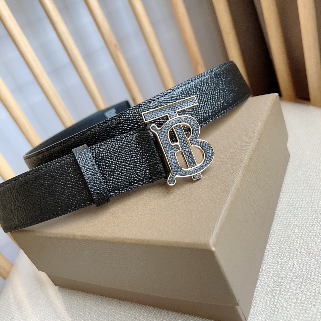 Burberry belt