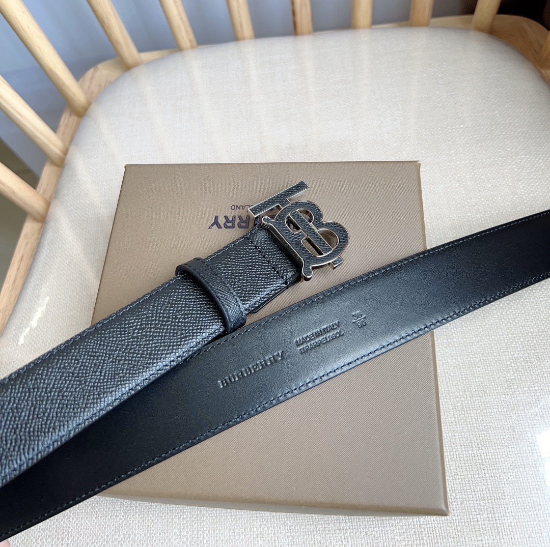 Burberry belt