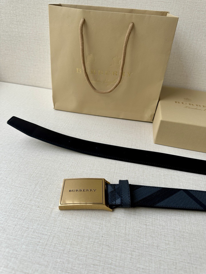 Burberry belt