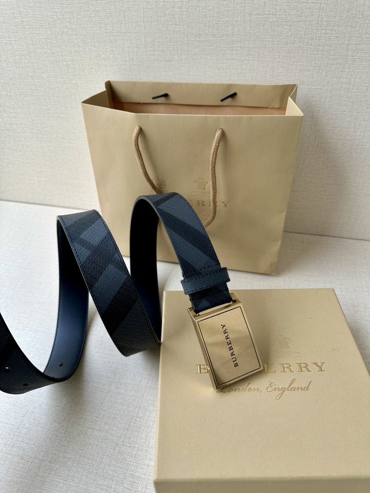 Burberry belt