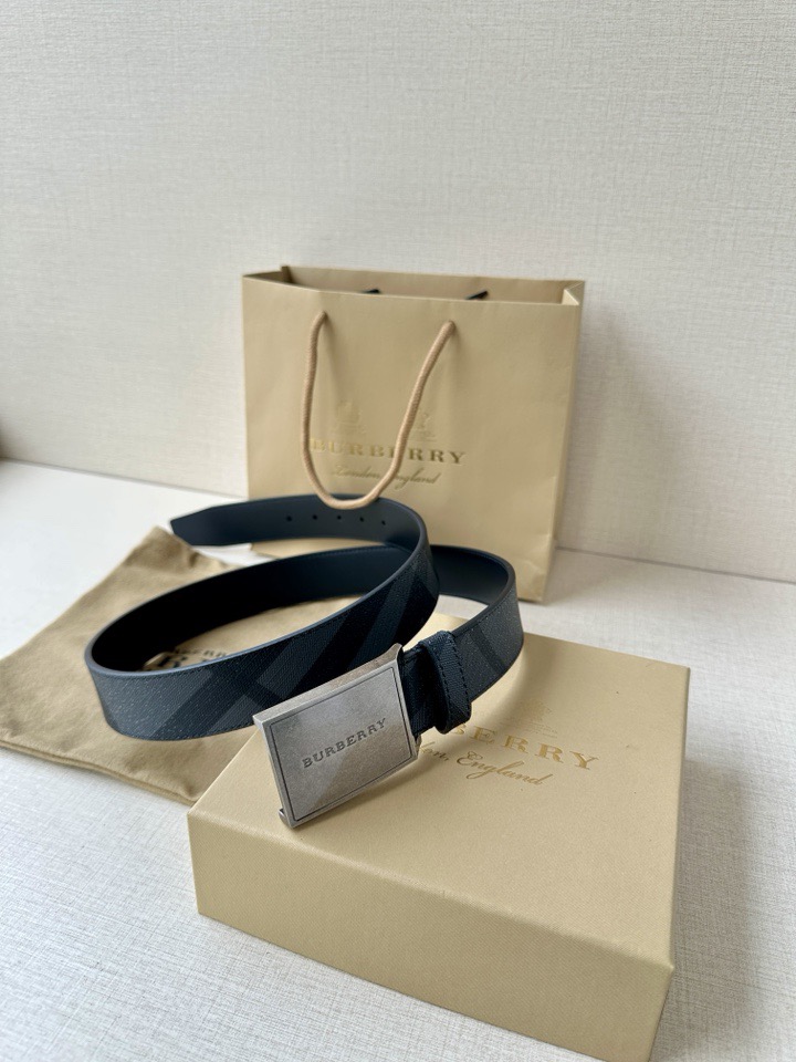Burberry belt