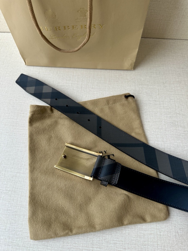 Burberry belt