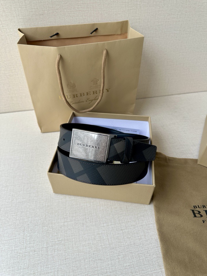Burberry belt