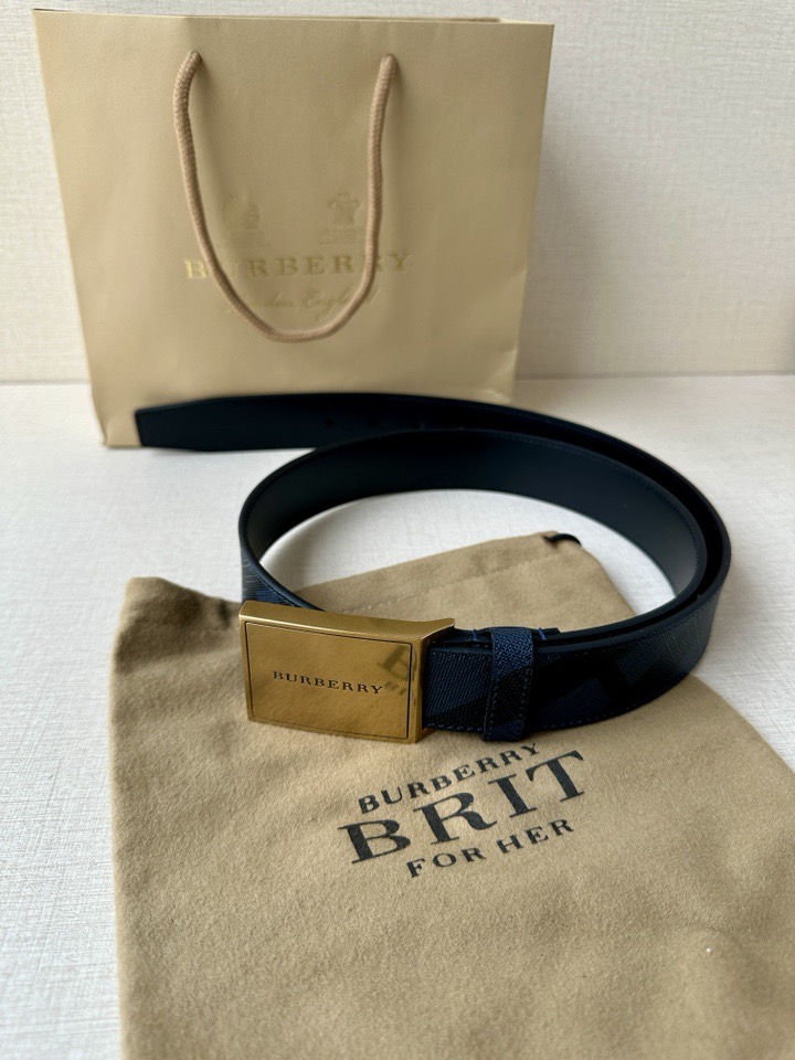 Burberry belt