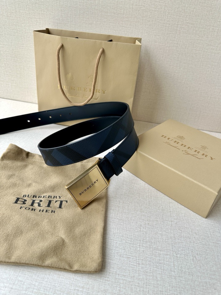 Burberry belt
