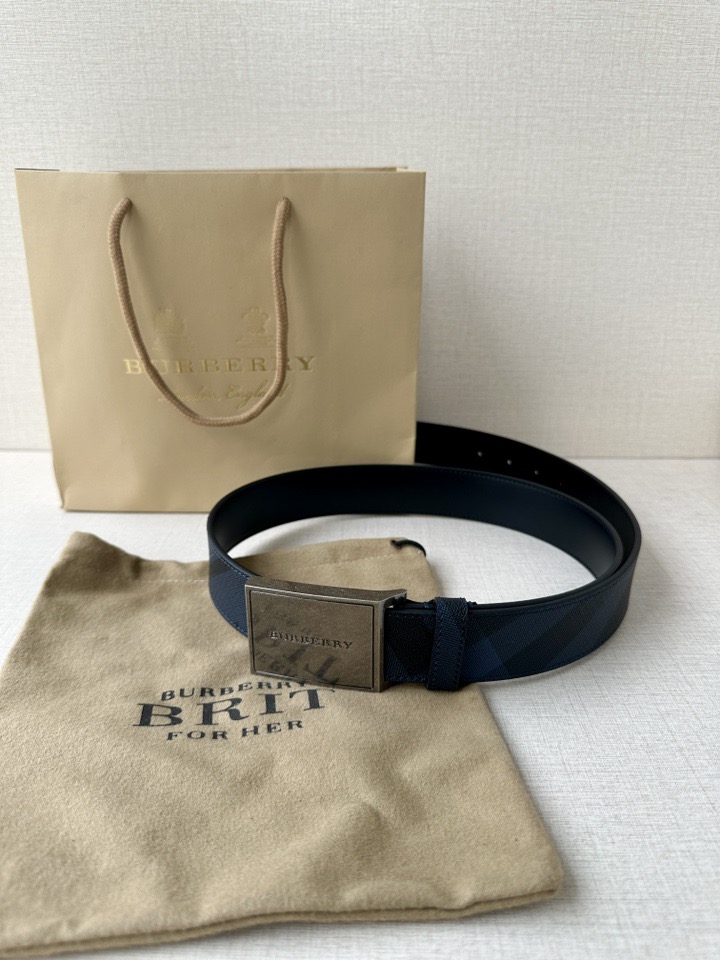 Burberry belt