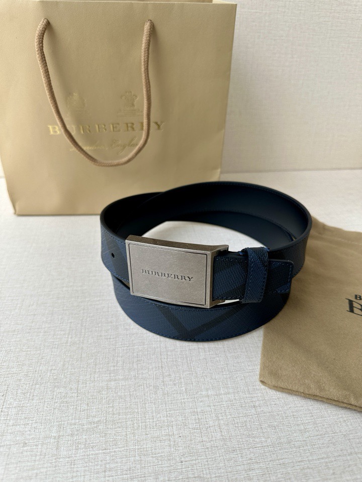Burberry belt