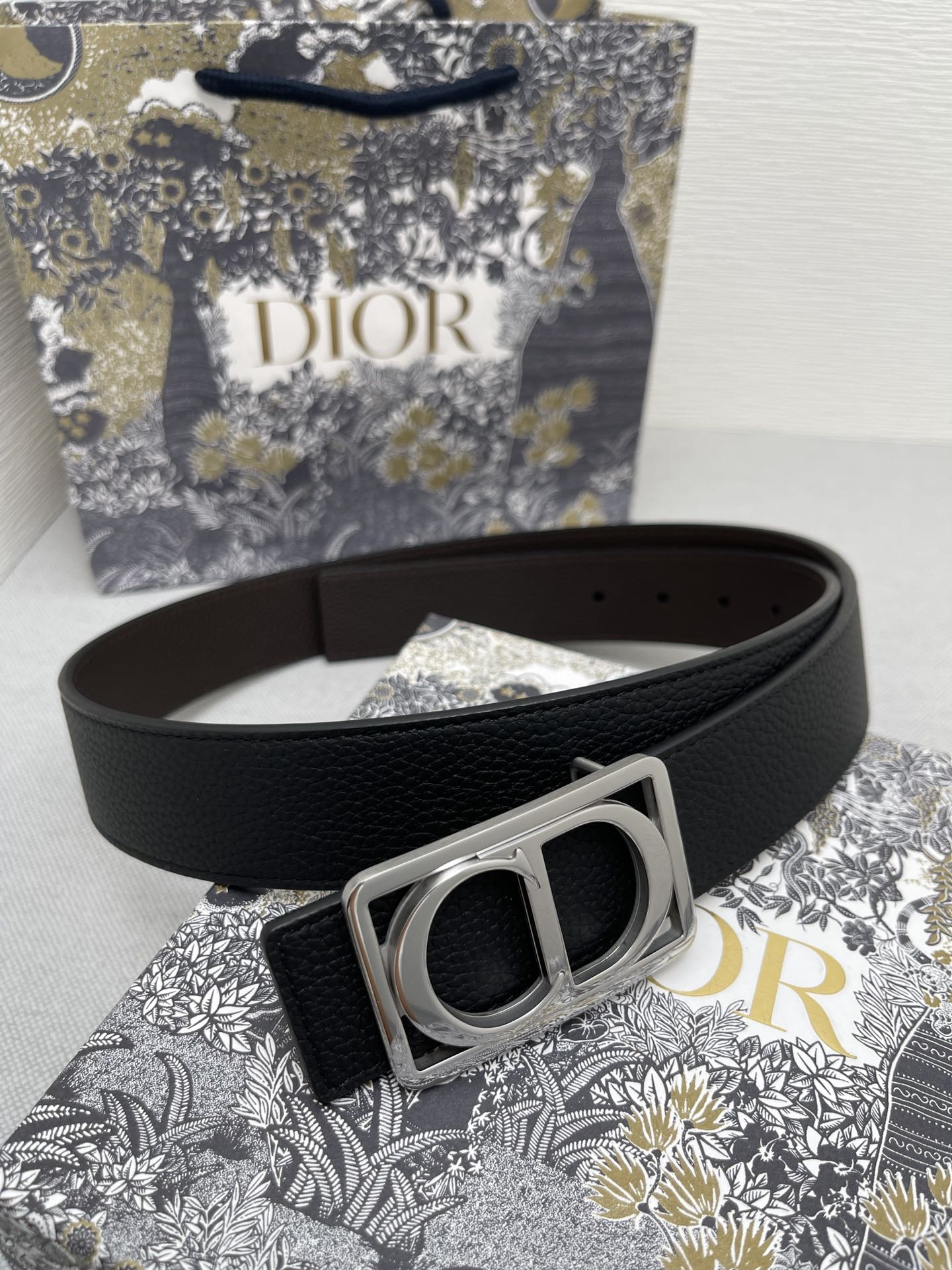 Dior belt