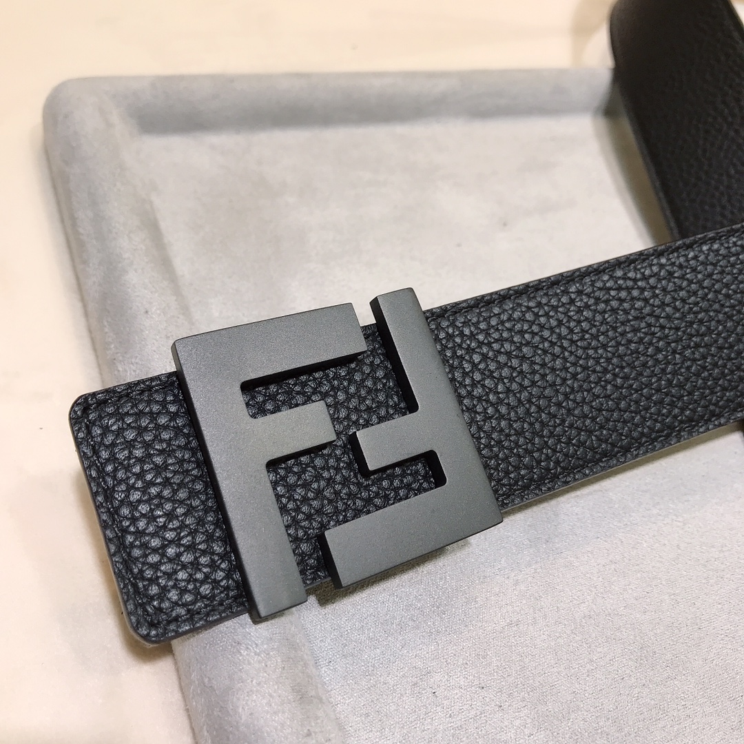 Fendi belt